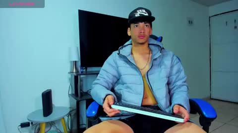 Snapshot of lyam_russo chatting on May 15, 2026, 9:38 am Lyam online show from May 15, 2026, 9:38 am