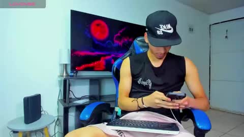 Snapshot of lyam_russo chatting on May 23, 2026, 8:18 am Lyam online show from May 23, 2026, 8:18 am