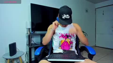 Snapshot of lyam_russo chatting on May 27, 2026, 7:49 am Lyam online show from May 27, 2026, 7:49 am