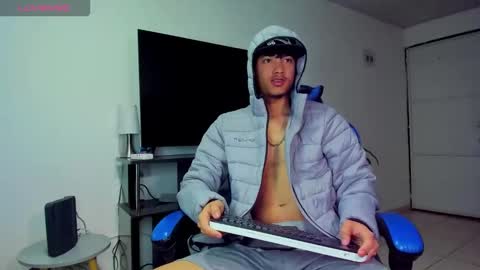 Snapshot of lyam_russo chatting on May 28, 2026, 9:28 am Lyam online show from May 28, 2026, 9:28 am
