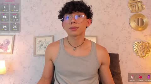 Snapshot of lyan_twink chatting on April 25, 2026, 8:17 pm Lyan online show from April 25, 2026, 8:17 pm