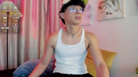Snapshot of lyan_twink chatting on April 30, 2026, 8:57 pm Lyan online show from April 30, 2026, 8:57 pm