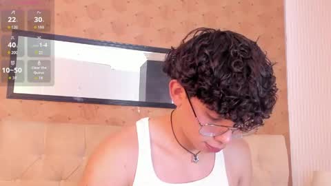 Snapshot of lyan_twink chatting on May 1, 2026, 7:18 pm Lyan online show from May 1, 2026, 7:18 pm