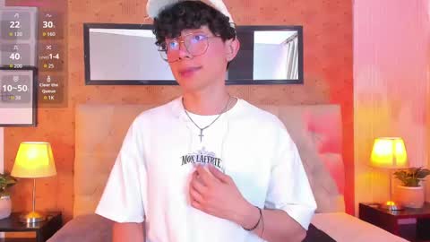 Snapshot of lyan_twink chatting on May 12, 2026, 7:11 pm Lyan online show from May 12, 2026, 7:11 pm