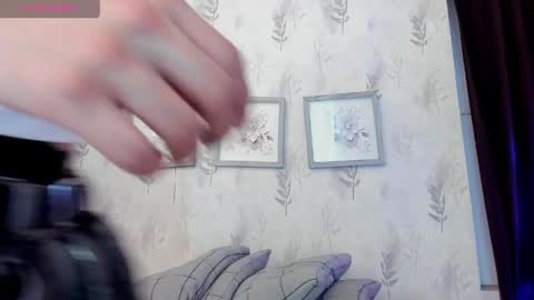 Lyan online show from June 5, 2026, 2:01 pm
