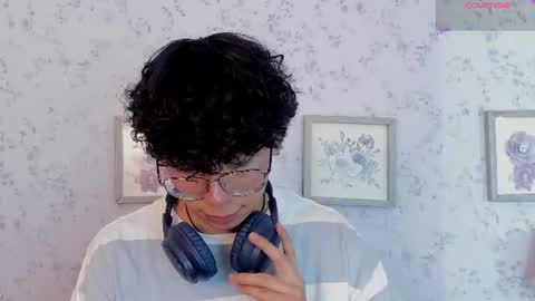 Lyan online show from June 13, 2026, 7:45 pm
