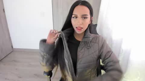 Lyanna online show from October 21, 2025, 12:06 pm