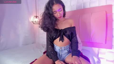 Lyhana Lee online show from February 19, 2025, 7:05 pm