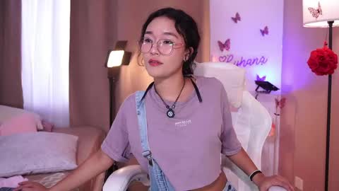 Lyhana Lee online show from May 7, 2026, 8:03 pm
