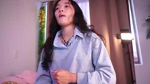 Lyhana Lee online show from June 19, 2026, 7:06 pm