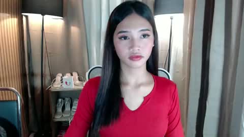 Snapshot of lykaloops chatting on April 29, 2026, 10:30 am LYKA LOOPS online show from April 29, 2026, 10:30 am