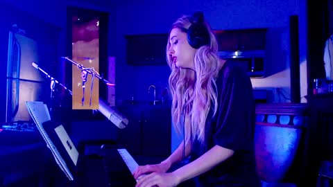 Snapshot of lylacdoll chatting on December 11, 2024, 1:05 am LylacDoll online show from December 11, 2024, 1:05 am