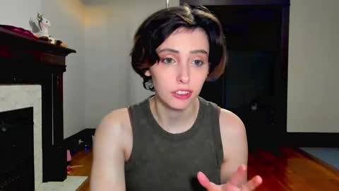 Snapshot of lylacdoll chatting on December 16, 2024, 10:34 pm LylacDoll online show from December 16, 2024, 10:34 pm