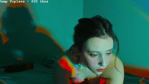 Snapshot of lylacdoll chatting on February 3, 2026, 12:42 am LylacDoll online show from February 3, 2026, 12:42 am