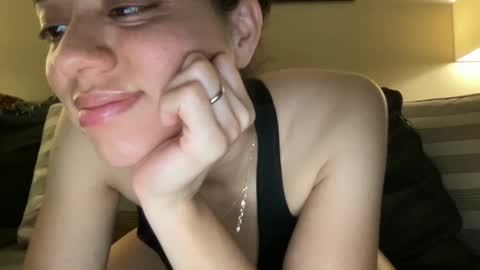 Snapshot of lylajades chatting on January 29, 2025, 6:22 am Olivia online show from January 29, 2025, 6:22 am