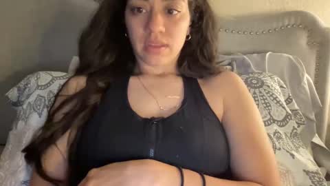 Snapshot of lylajades chatting on March 5, 2025, 2:14 am Olivia online show from March 5, 2025, 2:14 am