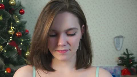 Snapshot of lyle_art chatting on December 19, 2024, 9:18 am hi im Lyle online show from December 19, 2024, 9:18 am