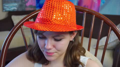 Snapshot of lyle_art chatting on February 7, 2025, 9:16 am hi im Lyle online show from February 7, 2025, 9:16 am