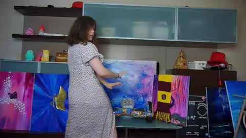 Snapshot of lyle_art chatting on February 21, 2025, 3:34 am hi im Lyle online show from February 21, 2025, 3:34 am