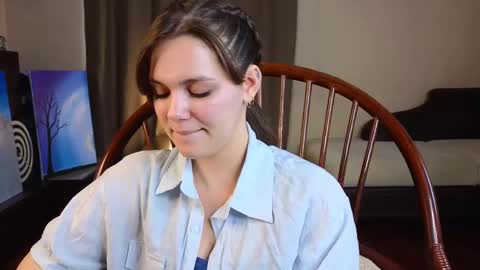 Snapshot of lyle_art chatting on March 10, 2025, 10:37 am hi im Lyle online show from March 10, 2025, 10:37 am