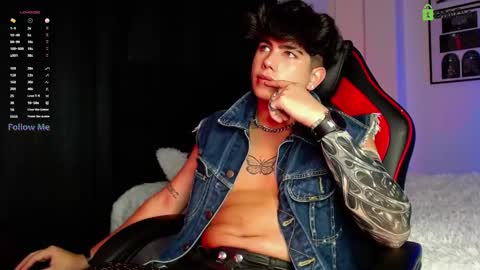 Lyle Bennett Freelance Model online show from December 1, 2025, 10:53 am