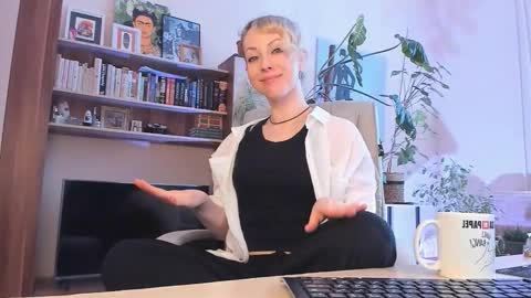 Snapshot of lylithskye chatting on March 13, 2026, 1:07 pm Lylith Skye NO NUDE model online show from March 13, 2026, 1:07 pm