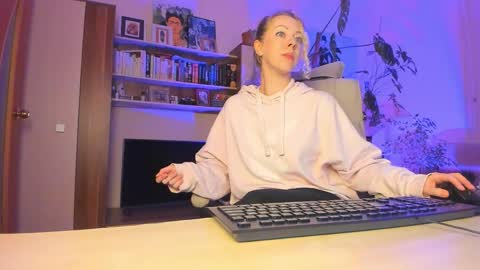 Snapshot of lylithskye chatting on April 19, 2026, 6:10 pm Lylith Skye NO NUDE model online show from April 19, 2026, 6:10 pm