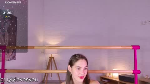 Snapshot of lyly_loveyou chatting on June 5, 2026, 5:58 am Lyly online show from June 5, 2026, 5:58 am