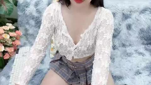 lyly_sweet97 online show from April 28, 2026, 2:21 am