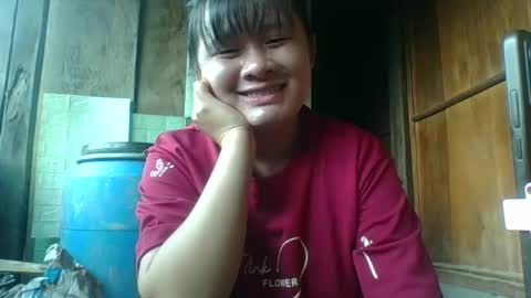 lylymai online show from October 13, 2025, 8:58 am