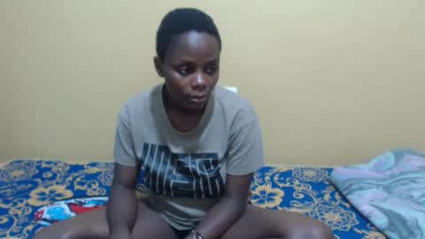 lyn_anna online show from February 23, 2025, 6:56 pm