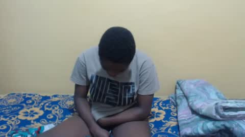 lyn_anna online show from February 24, 2025, 3:23 am