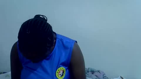 lyn_anna online show from June 6, 2026, 3:06 pm