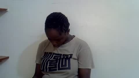 lyn_anna online show from June 15, 2026, 11:01 am