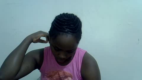 lyn_anna online show from June 18, 2026, 12:11 am