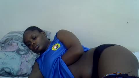 lyn_anna online show from June 18, 2026, 9:14 am