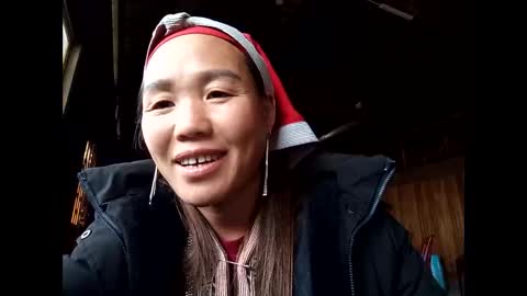 lyn_eva online show from February 18, 2026, 8:43 am