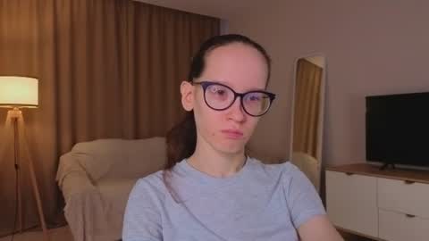 Sara online show from June 17, 2026, 4:08 pm