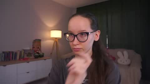 Sara online show from July 20, 2026, 4:09 pm