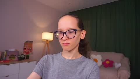 Sara online show from July 31, 2026, 4:17 pm