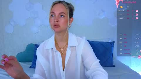 Lana online show from September 11, 2025, 3:39 am