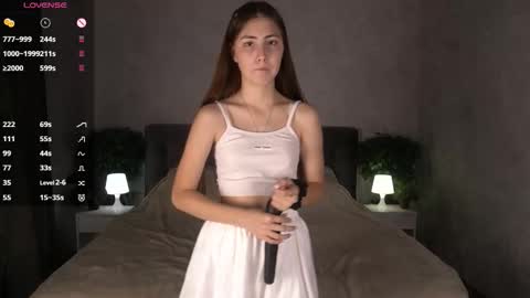 Snapshot of lynnaaspen chatting on September 8, 2025, 4:39 pm Ellie online show from September 8, 2025, 4:39 pm