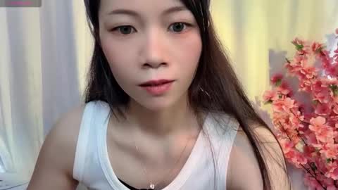 lynnalltop_165_keke online show from October 18, 2025, 1:41 am