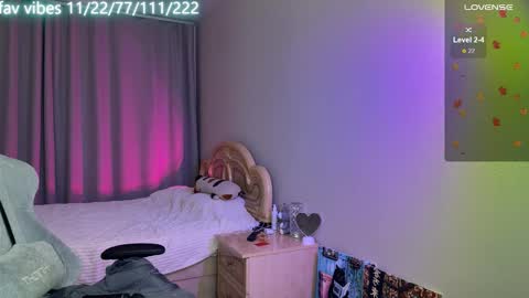 Snapshot of lynne_dawson chatting on October 8, 2025, 4:04 pm lynne_dawson online show from October 8, 2025, 4:04 pm