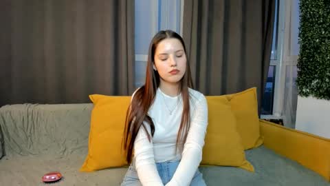 Mariana or Mari 3 online show from February 26, 2025, 2:36 pm
