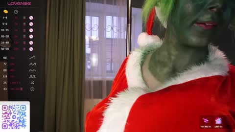 Snapshot of lynngroves chatting on December 25, 2024, 11:43 am Lola online show from December 25, 2024, 11:43 am