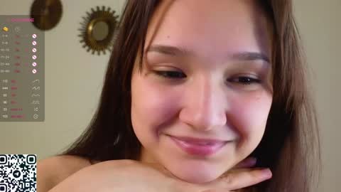 Snapshot of lynngroves chatting on January 25, 2025, 10:18 pm Lola online show from January 25, 2025, 10:18 pm