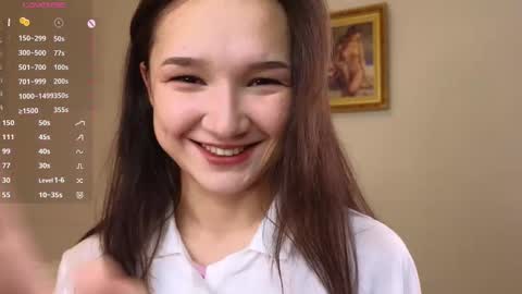 Snapshot of lynngroves chatting on February 14, 2025, 6:19 pm Lola online show from February 14, 2025, 6:19 pm