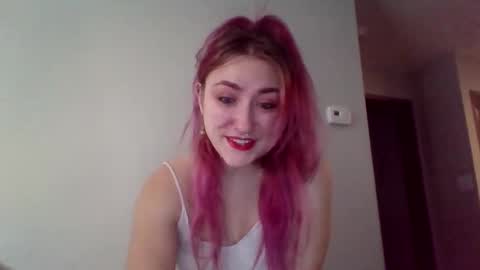 Lynn  online show from January 18, 2026, 3:38 pm