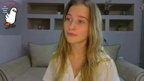 Snapshot of lynntiny chatting on October 30, 2025, 4:08 pm Lynn online show from October 30, 2025, 4:08 pm